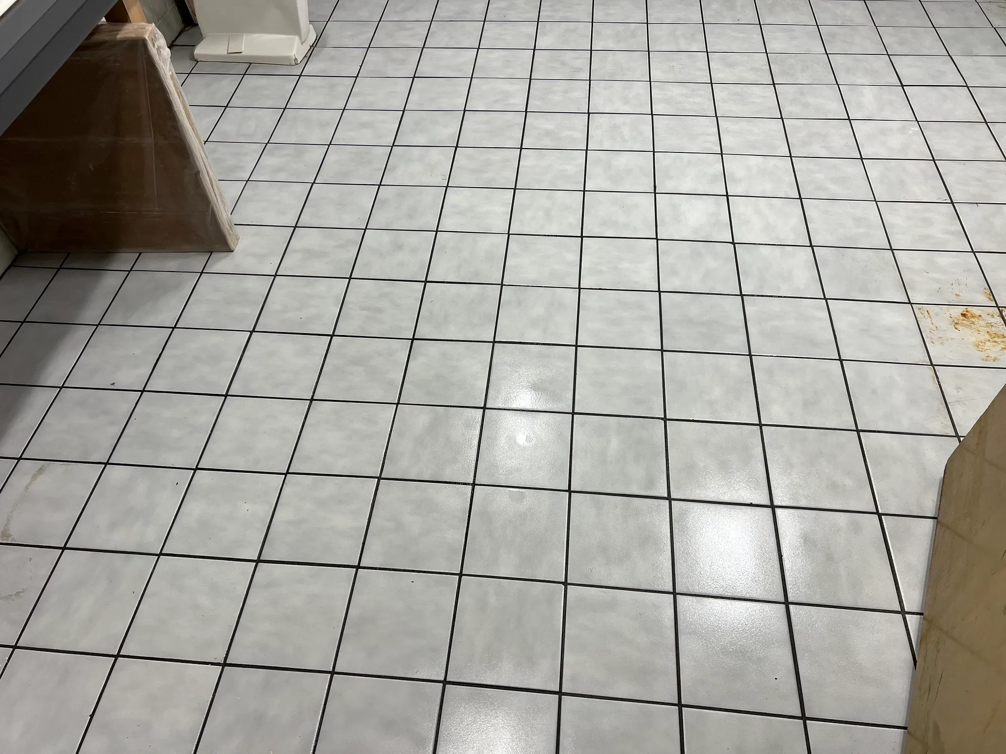 clean tile and grout floor